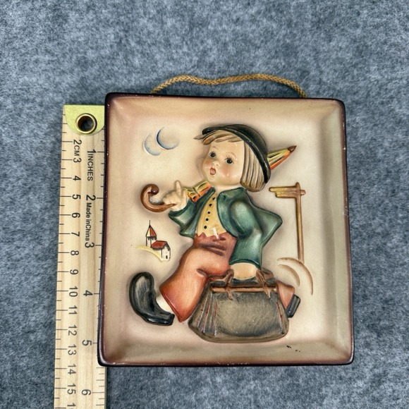 Vintage Goebel Hummel "Merry Wanderer" Wall Plaque Hanging #92 Home Decor - Picture 6 of 7